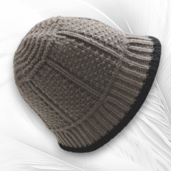 Knitted Bucket Hat – Soft Textured Winter Hat, Warm & Stylish - Picture 4 of 8
